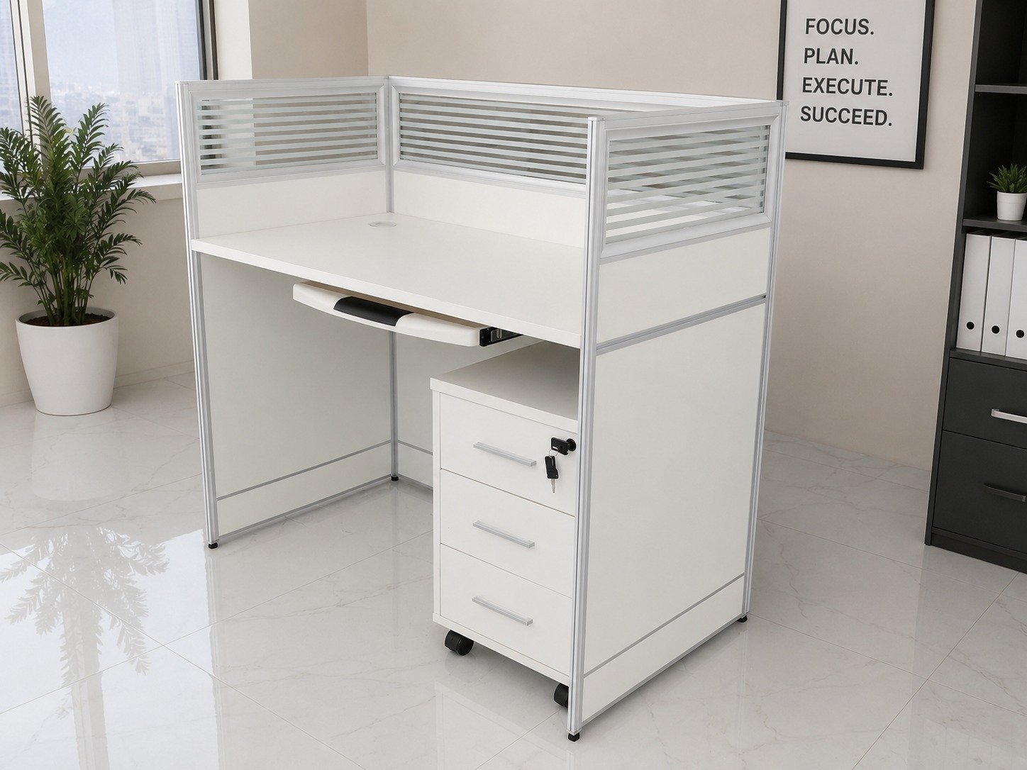 محطة عمل مكتبية فردية مع بارتشن ألومنيوم (Single Office Workstation with Partition)